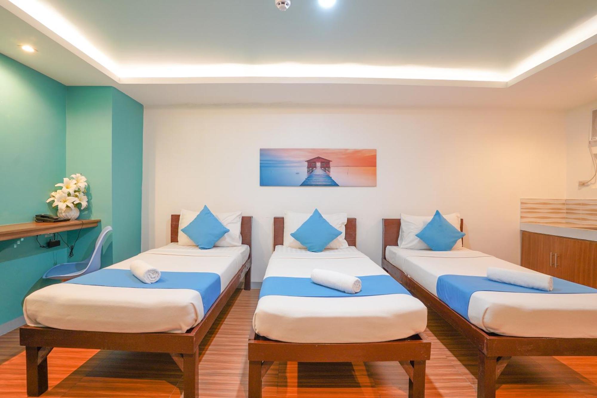 Arzo Hotel Makati Premier Makati City Bagian luar foto